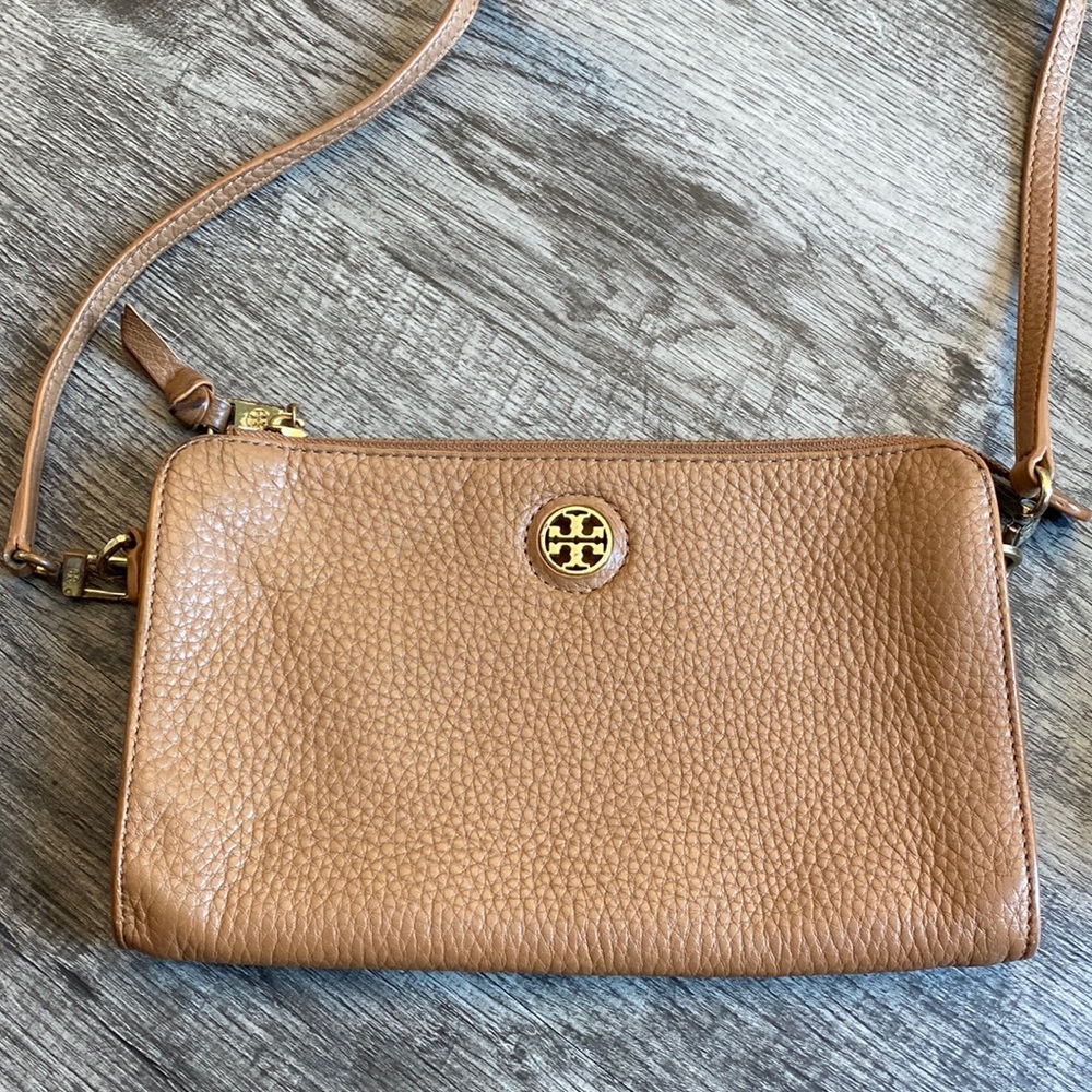 Tory Buch Kira Pebbled Top-Zip Crossbody